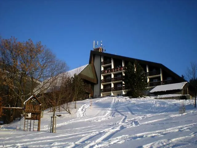 Horsky Hanicka Hotell 3*